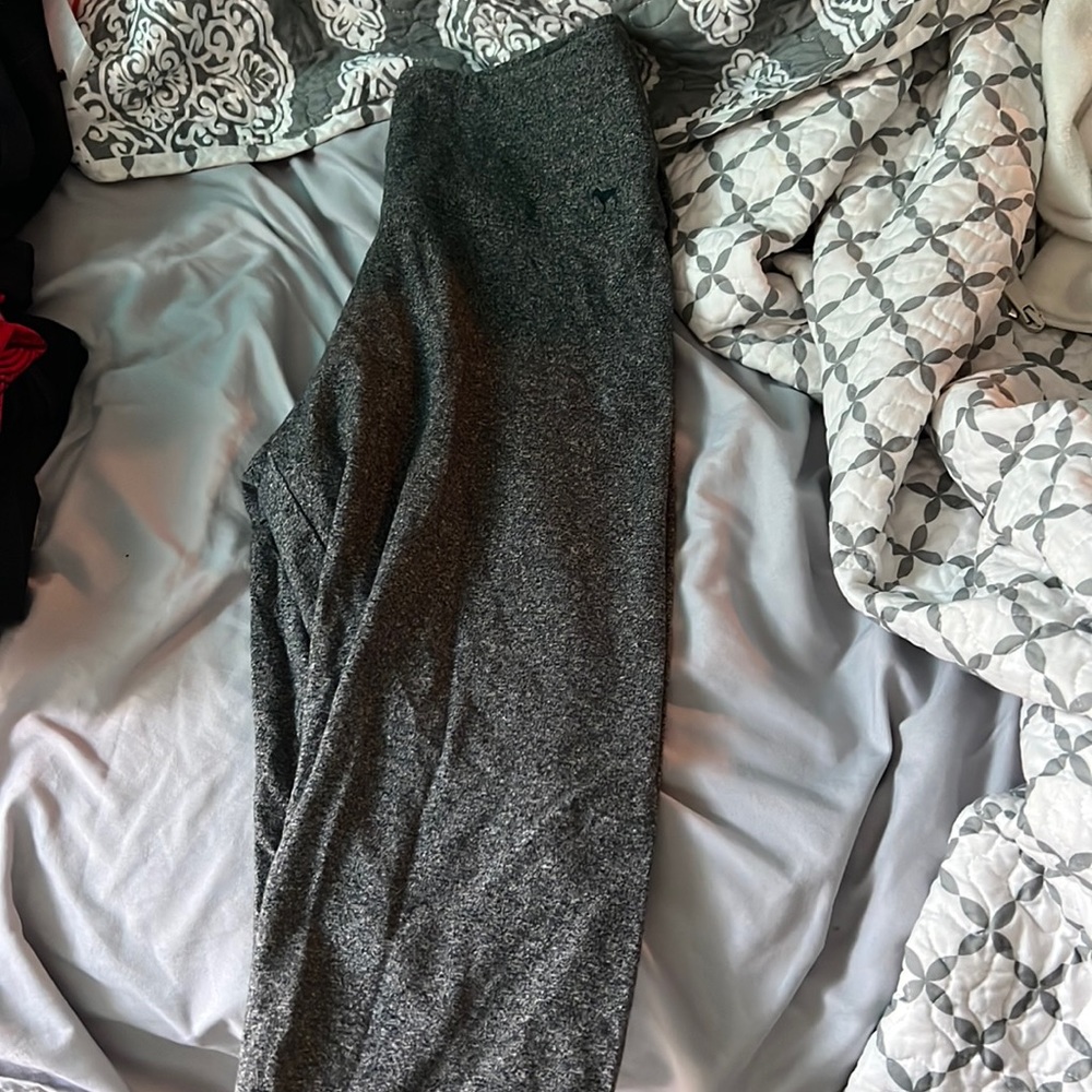 Gray Medium Victoria Secret yoga leggings. Like new